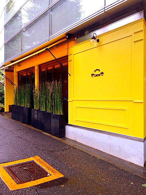 はなとも 恵比寿にある オステリアルッカさんで イタリアンディナー 前編 虻ちゃんの旦那様 桝谷シェフのお店 アメーラトマトと 水牛モッツァレラカプレーゼ いつも必ず食べるアメーラトマトは ホントにフルーツみたいな甘さ 僕の一押しです Http T