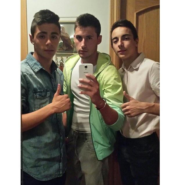 dj_firederson's tweet photo. With my Brothers! JanFire @dj_yoshivinex and #JacobG http://t.co/EkjtXfUYwe