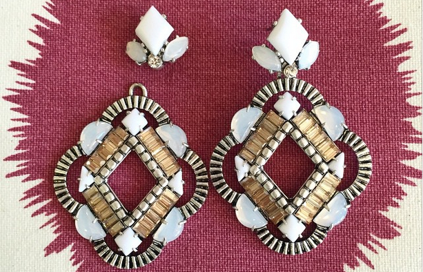 stelladot's tweet photo. The Kaia Chandeliers (http://t.co/EcxMPtkWnI) can transform from an every day stud to statement earring. http://t.co/3wSfr8k7sd
