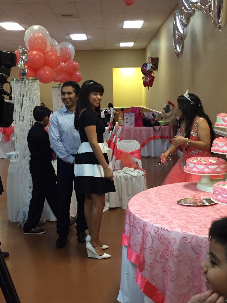 CandyGP1's tweet photo. At Arelis #15 #Años #felicidades http://t.co/nsjWbPZ7oF