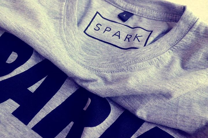 T-shirt spark - Discharge Ink