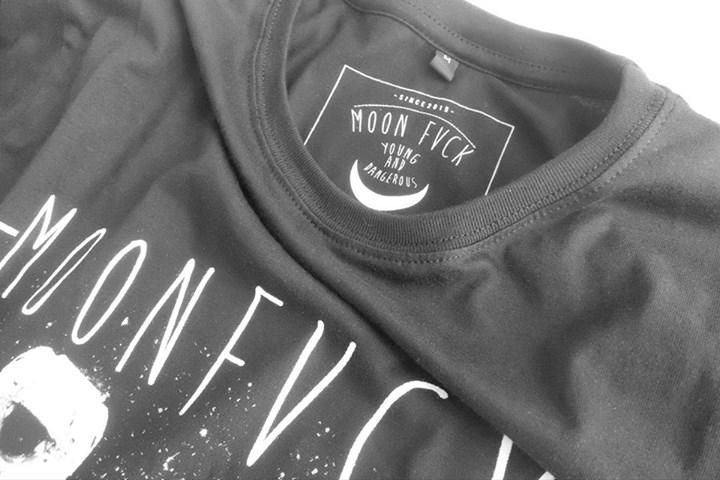 T-shirt Moonfvck - Raster
