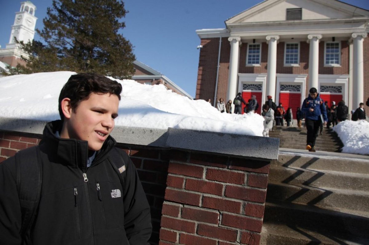 mylearnprogress's tweet image. A 16-year-old takes the new PARCC exam. Here’s her disturbing report.
washingtonpost.com/blogs/answer-s…