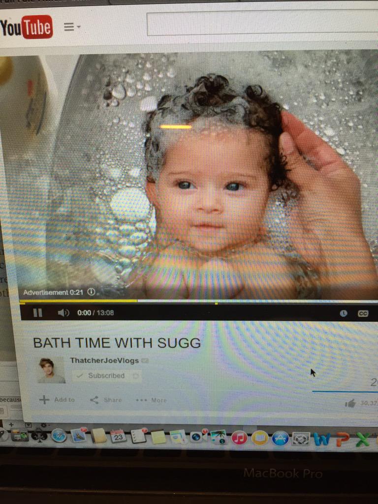 Joe_Sugg's tweet photo. Wait.. Wtf? http://t.co/iFW8KvUCQ9
