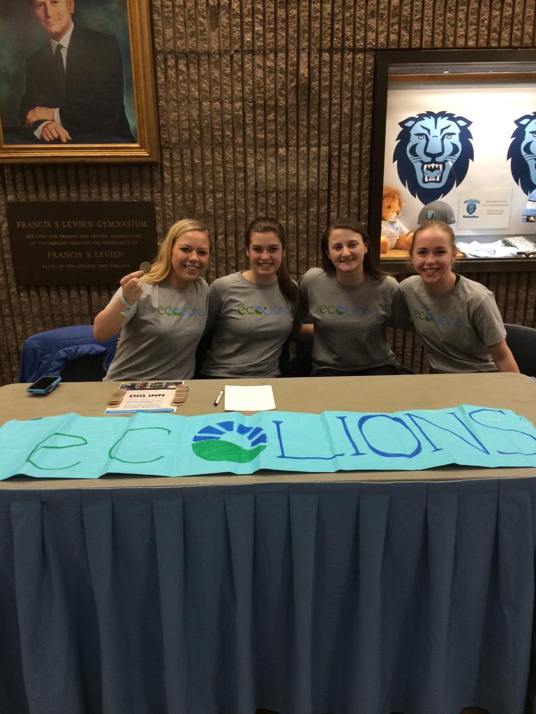 cuecolions's tweet photo. Come out and get your free Dig Inn token from these lovely #EcoLions! #theyregoingfast http://t.co/R6P35i7YTK