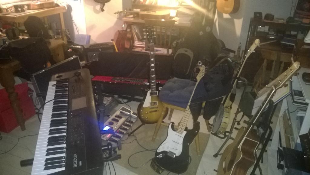 Interstate_Scot's tweet image. How to record a demo #likeaboss