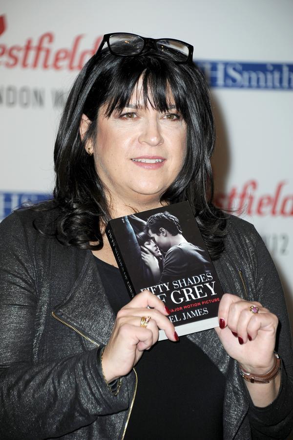  Happy Birthday Erika! congratulations and thank you for giving us gift fsog.
I love u 