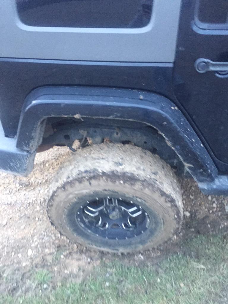 ctgilbert17's tweet photo. Had a fun night with @texas_offroad and @Jared__Free http://t.co/mX4NsAIM1N