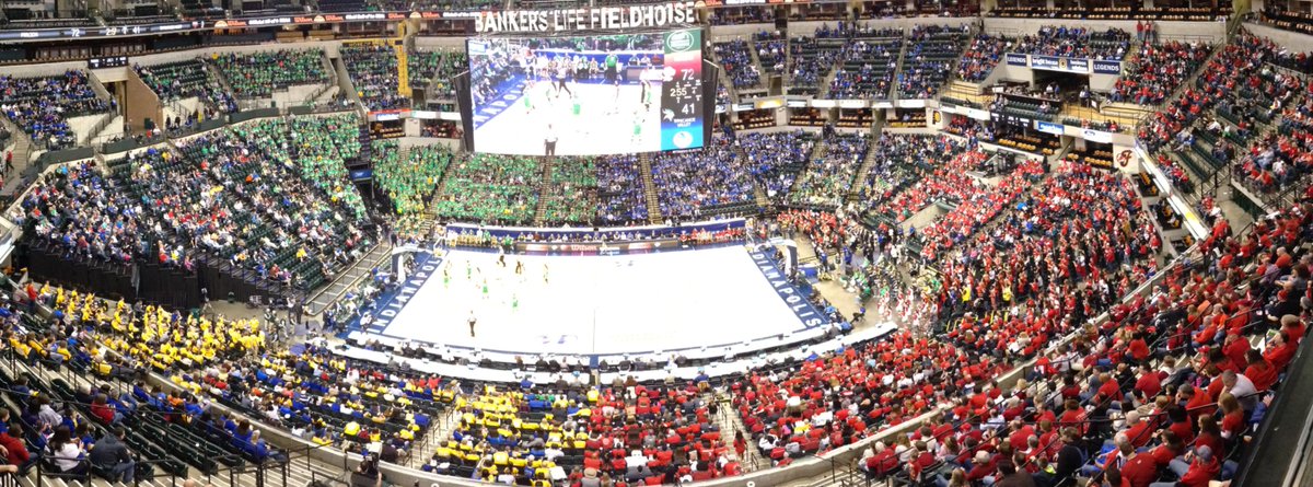 kmess65's tweet image. Once again, @TheFieldhouse is THE destination for all things HOOPS! 2nd session @IHSAA1 Girls State Finals.