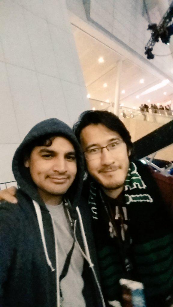 LuiCalibre's tweet photo. Thanks for the picture @markiplier! Please, excuse my hair. #PAXEast #PAXEast2015 http://t.co/uHdKfGL7Os