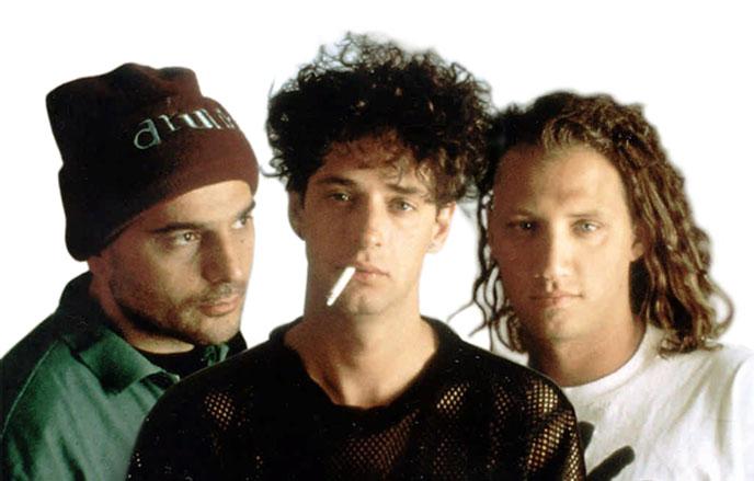 AreYouHereAlone's tweet photo. SODA STEREO - #DynamoTour - En Vivo Poliedro De Caracas - Caracas - Venezuela - 1993 - https://t.co/HPhHjFLQE5 - http://t.co/z2zvRw9haN