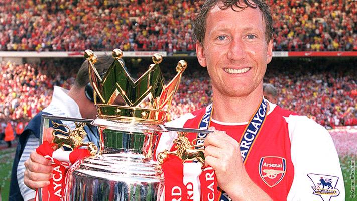 Happy 42nd Birthday to Ray Parlour. Arsenal\s English midfield legend. Winning 3 EPL titles in 12 years at the club! 