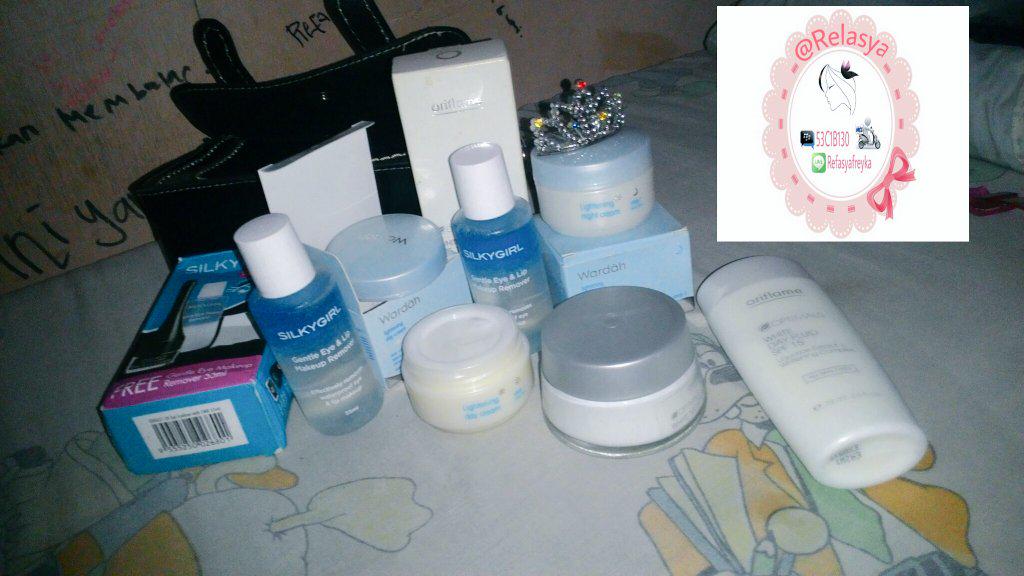 Relasya's tweet image. Make up wardah&amp;amp;remove make up new !!!!! #barter