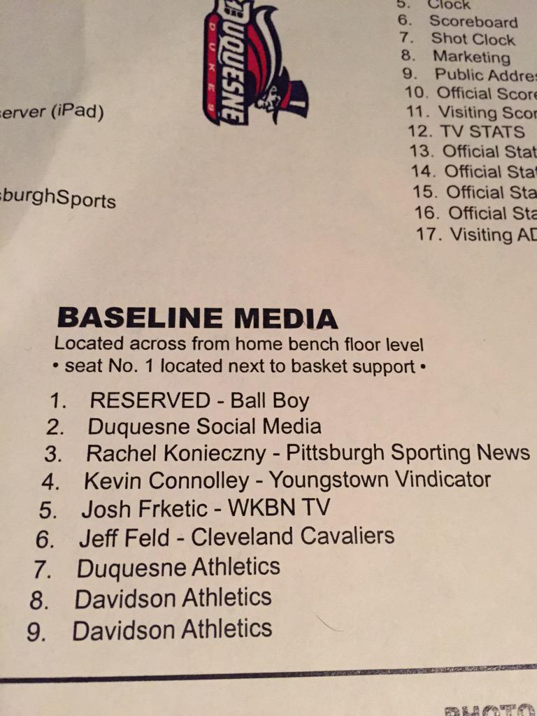 ttomlinsonsgf's tweet photo. Pretty sure I sat beside a Cleveland Cavaliers recruiter tonight at the Duquesne/Davidson game. 😳 #hilebron #iplaytoo http://t.co/sMgfm3WjQ9