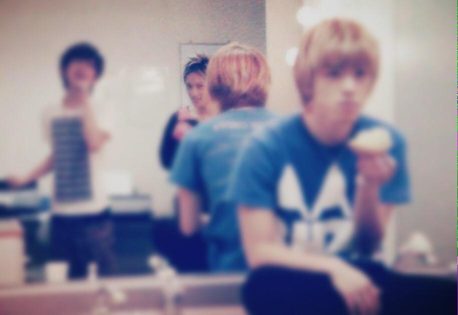 hungrymonster4's tweet photo. .

.

      ほんわか   為る  一枚       。    好き

.

. http://t.co/Yq2h9mp0Sj