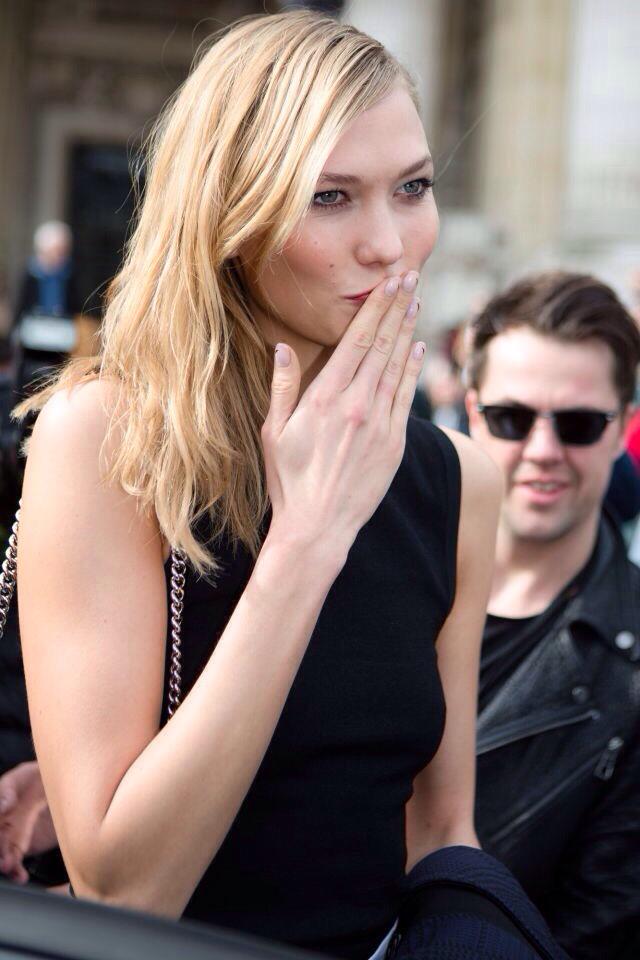 karliekupdates's tweet photo. HQs of Karlie Mugler.. Eyeliner on point 💋💋💋💋 #mfwf2015 http://t.co/nu1UIC7ABZ