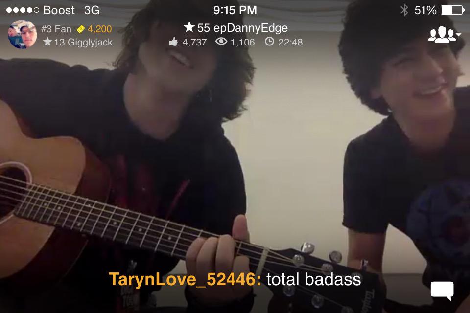 Pointer_potato's tweet image. I love you guys I hope you get home soon and some pizza in your bodies Good night loves @epDannyEdge @epPaulZimmer