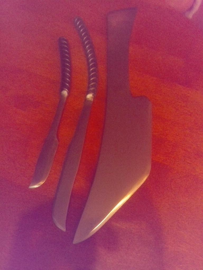 HelpTheMasses_'s tweet photo. Trying to #Blacksmith  Having fun:) so far so good http://t.co/5JrGa5RZDj
