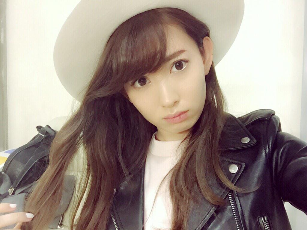 小嶋 陽菜 ぜんぜんエロナースじゃないんだけどな あとでインスタに載せよーっと Http T Co Lzsgp84usz