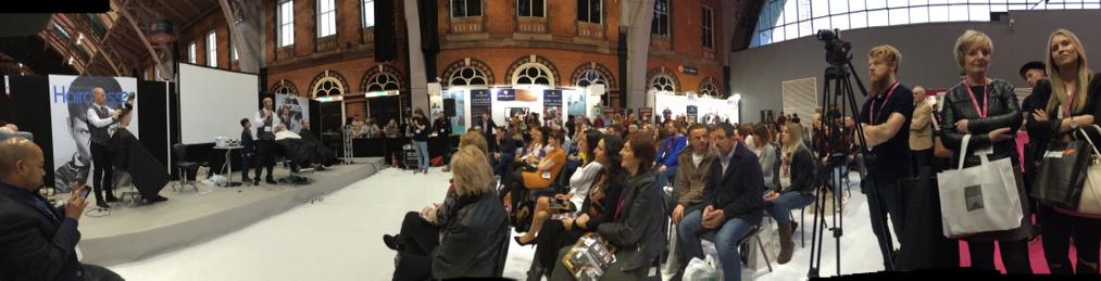 fitzyshair's tweet photo. Panoramic#Manchester#Alistair#G-Mex http://t.co/sdWXHCp7DC