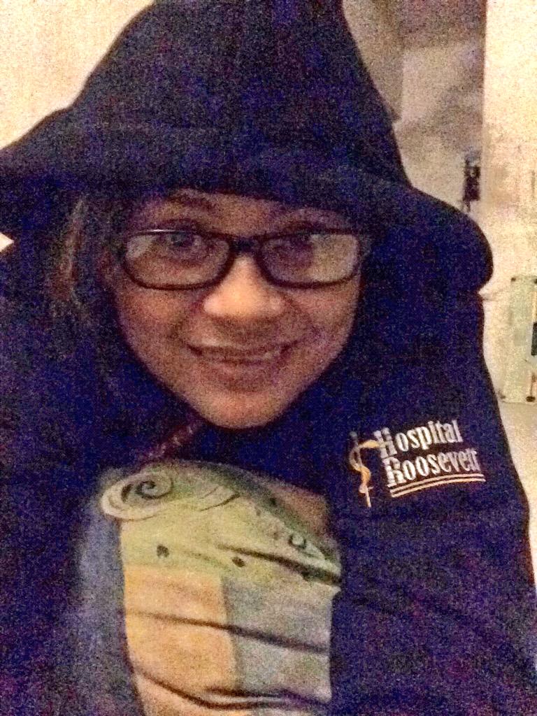 marchy_dp's tweet image. Y @canzaynnot estudia! Jajaja! #StudyNight