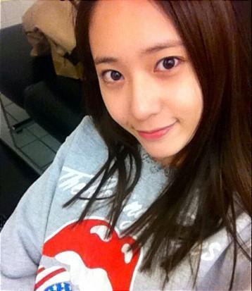 This is real me .. the one that i show was my friend. lol .