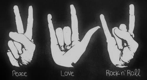 Ryoodaemin's tweet photo. #Peace #Love #RocknRoll http://t.co/PZmiXcrphB