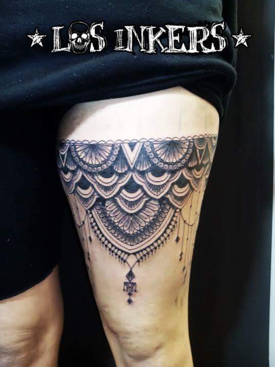 LosInkers's tweet photo. Pieza estilo mandala by @CisneNegroTatu http://t.co/k6kCJS9UH4