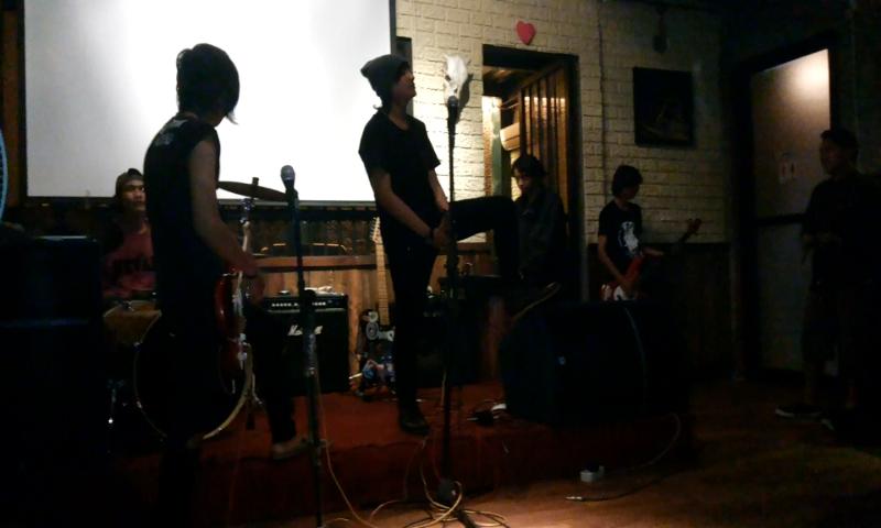 FOUND OF HOUSE tweet media