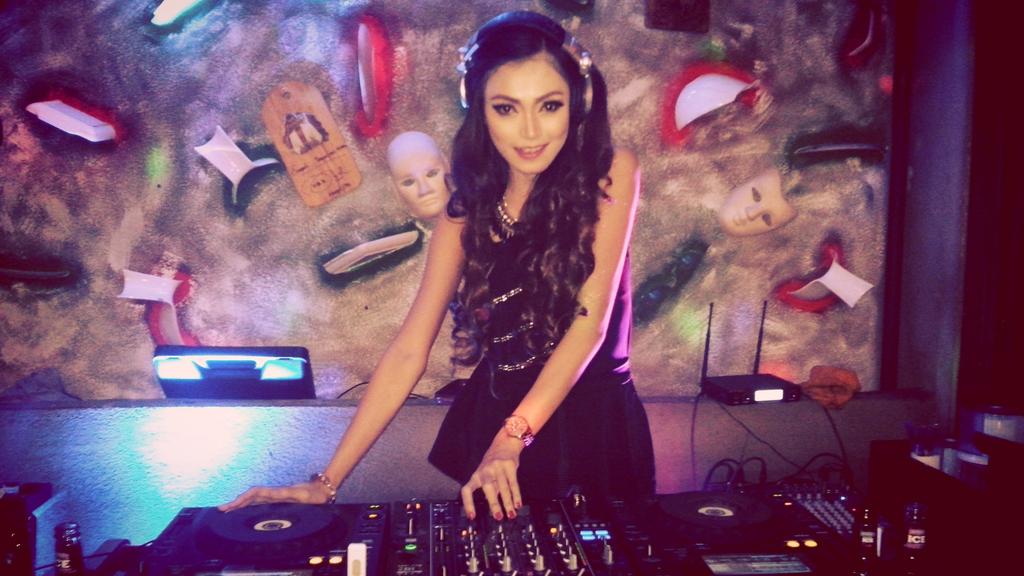 DJ RINEEZ DEVI tweet media