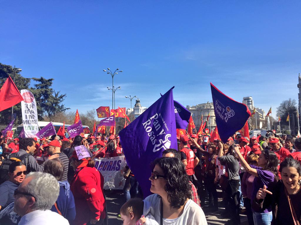 diegolotito's tweet photo. #8deMarzo Madrid, con las espartanas de @cocacolaenlucha Mujeres trabajadoras, libres y luchadoras @PanyRosasEE http://t.co/I5Ce8PkQUL
