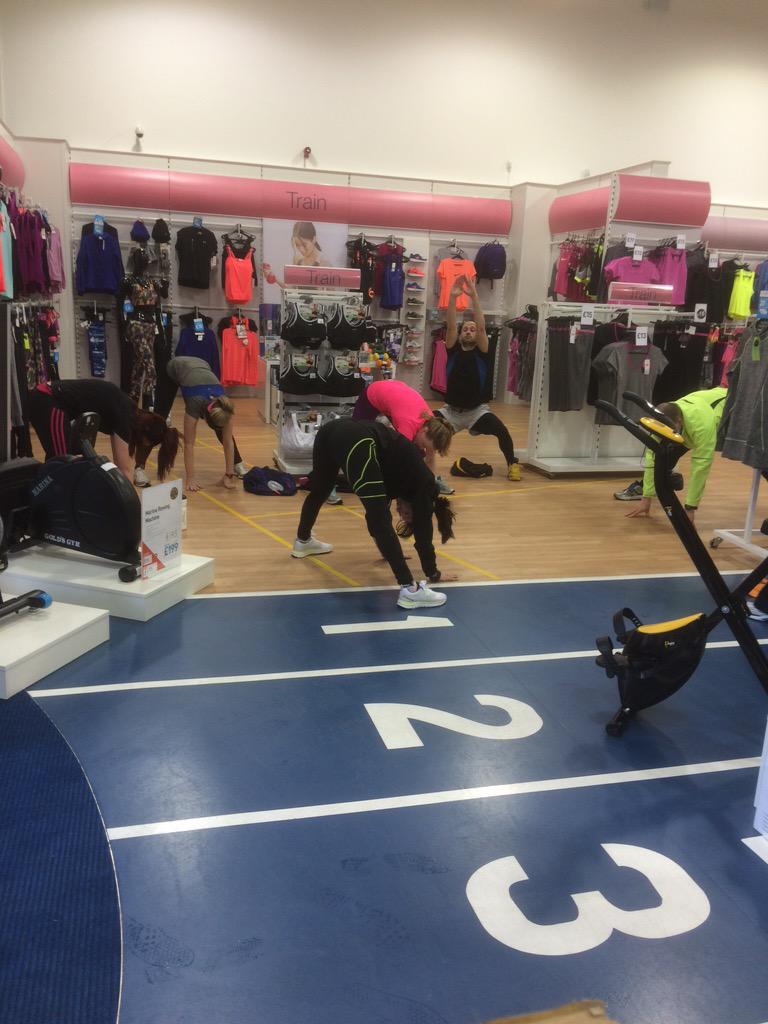 sportingprobris's tweet photo. Our first group of runners are back from their 5k run #InternationalWomensDay #InterSport #sportingpro http://t.co/Cke5pP7oGX