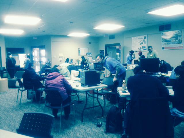 FarzadRayegani's tweet image. Full house at @sheridancollege #Makerspace #creativehub . Lot of  broken household items will be fixed today! #CAMDT