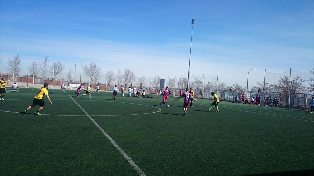 ParkSurFC's tweet photo. #SiSePudo @alberto96_Gil @Ka5Kevin @CarlitosRodrig9 @davidtejerizo9 @vickyvr7 @alvaritorod96 @Naifwanda @IgnacioA10 http://t.co/CN2BRbRLMT