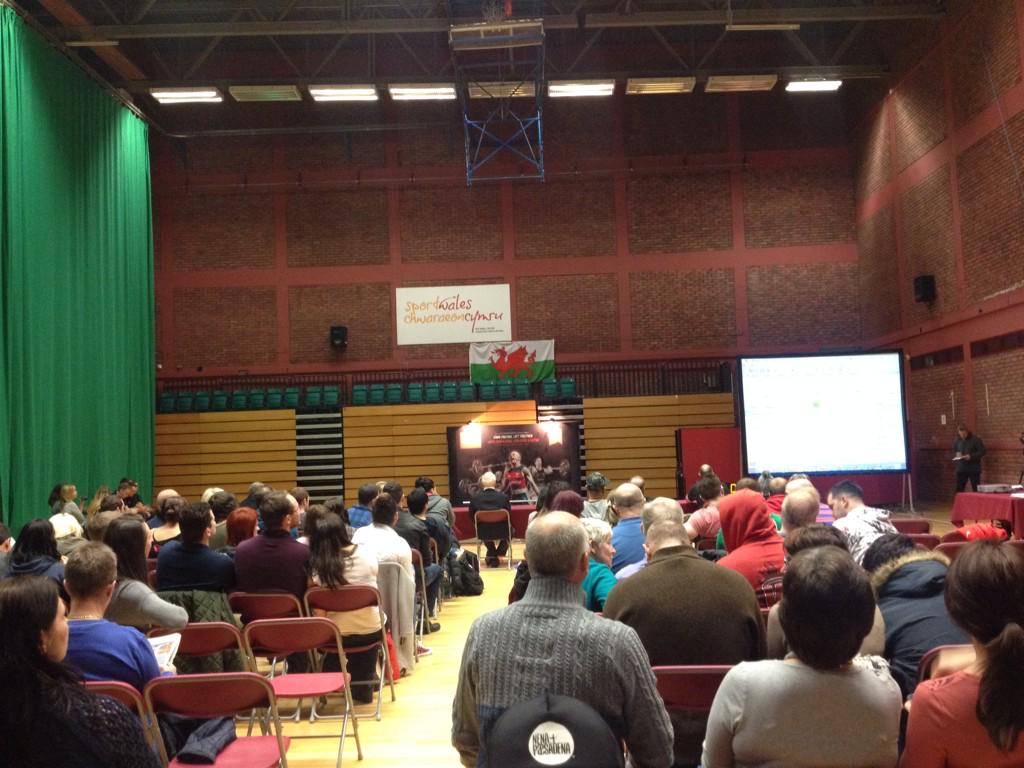 Cadi_Mai's tweet photo. Yn @sport_wales yn barod i gefnogi a recordio @GwilPari a chriw @hawfc sy'n cystadlu yn y Bencampwriaeth Genedlaethol http://t.co/hdLQH6WGAu