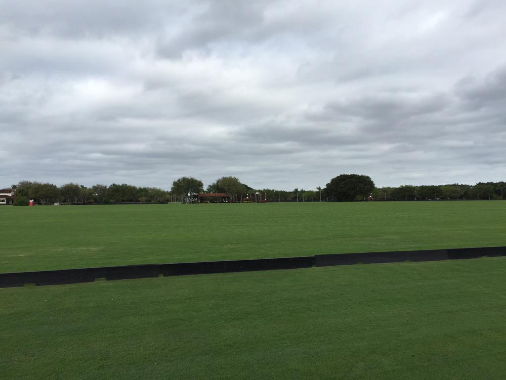 melissaganzi's tweet photo. Not the most beautiful day, but great weather to play #polo @sundaypolo @PoloAssociation @uspoloassn @PoloAudi http://t.co/phlpiPE7Jd