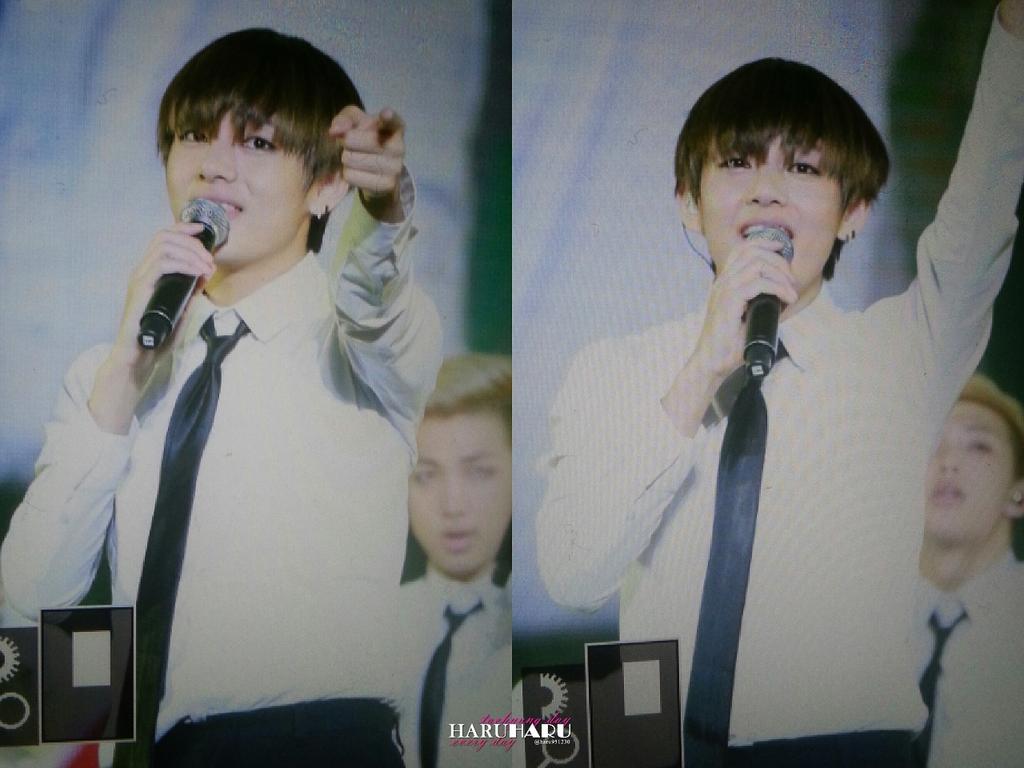 BTS_FACTS's tweet photo. haru951230: 150308 대만콘 #방탄소년단 #뷔 @BTS_twt  못살라정말bbbbbb http://t.co/RYu8Fc60EP