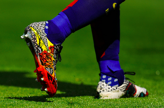 Switching_Play's tweet photo. SPOTTED: Luis Suarez doing damage in the new @adidasfootball Tattoo Pack. #ThereWillBeHaters #FCBLive http://t.co/KGPhL4NI0w