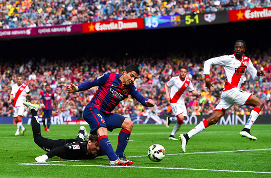 Switching_Play's tweet photo. SPOTTED: Luis Suarez doing damage in the new @adidasfootball Tattoo Pack. #ThereWillBeHaters #FCBLive http://t.co/KGPhL4NI0w
