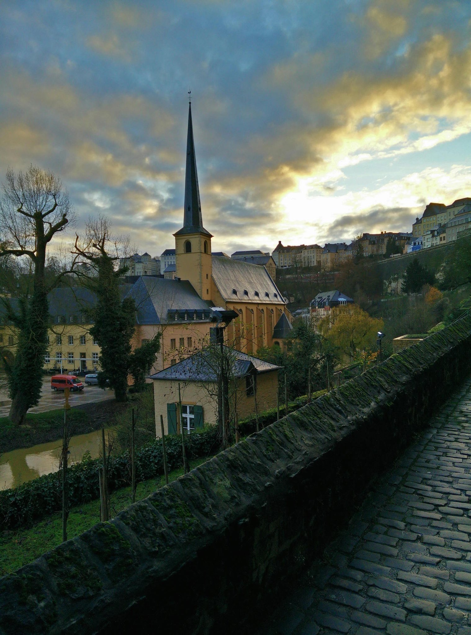 Embedded image permalink