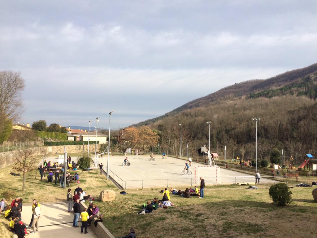 Riudaurajunts's tweet photo. Ni aquí ni enlloc.
#FrackingRiudaura http://t.co/S4ISJcQVli