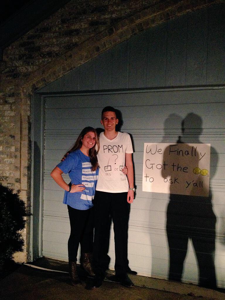 LCPromposals15's tweet photo. @CORNyandiknowit @LennartRanf "Finally got the balls to ask y'all" http://t.co/0XNLgdrna9