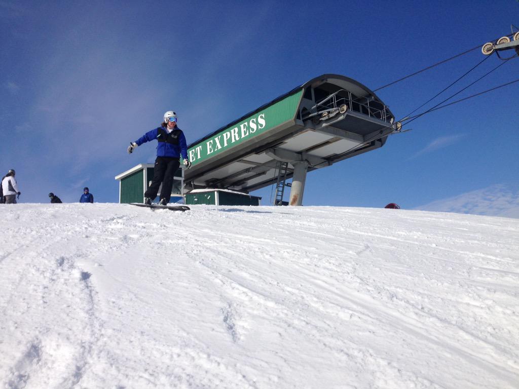 JonMcCrary's tweet photo. It's a sunny snowboard day @SkiBittersweet http://t.co/TRYRe1LKWI