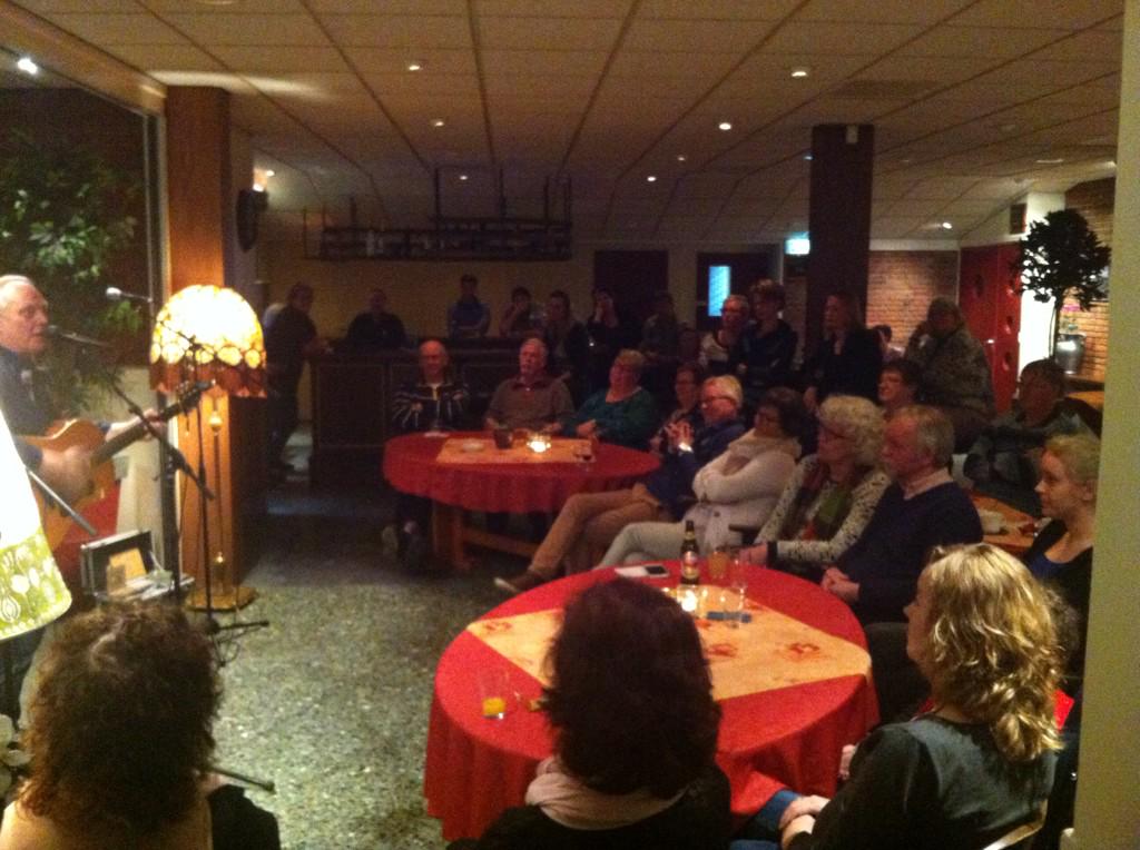 Weer een leuk zaaltje vol met de trûbadours in de #klink #Koudum