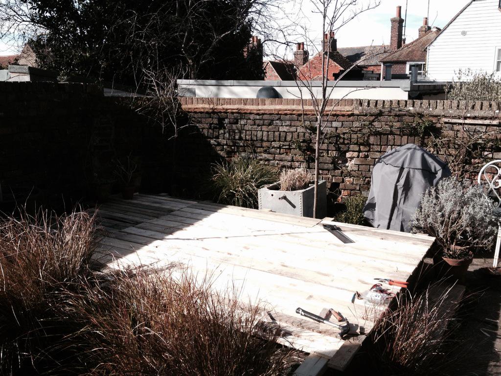 TJRedfern's tweet image. #newdecking #recycledpallets