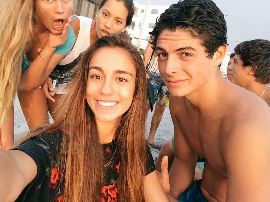 FCOLuanaBarron's tweet photo. feliz día de la mujer @Luanabarron99  #BellaQueen  ❤👑👌👸 http://t.co/xNqqTfwM3D
