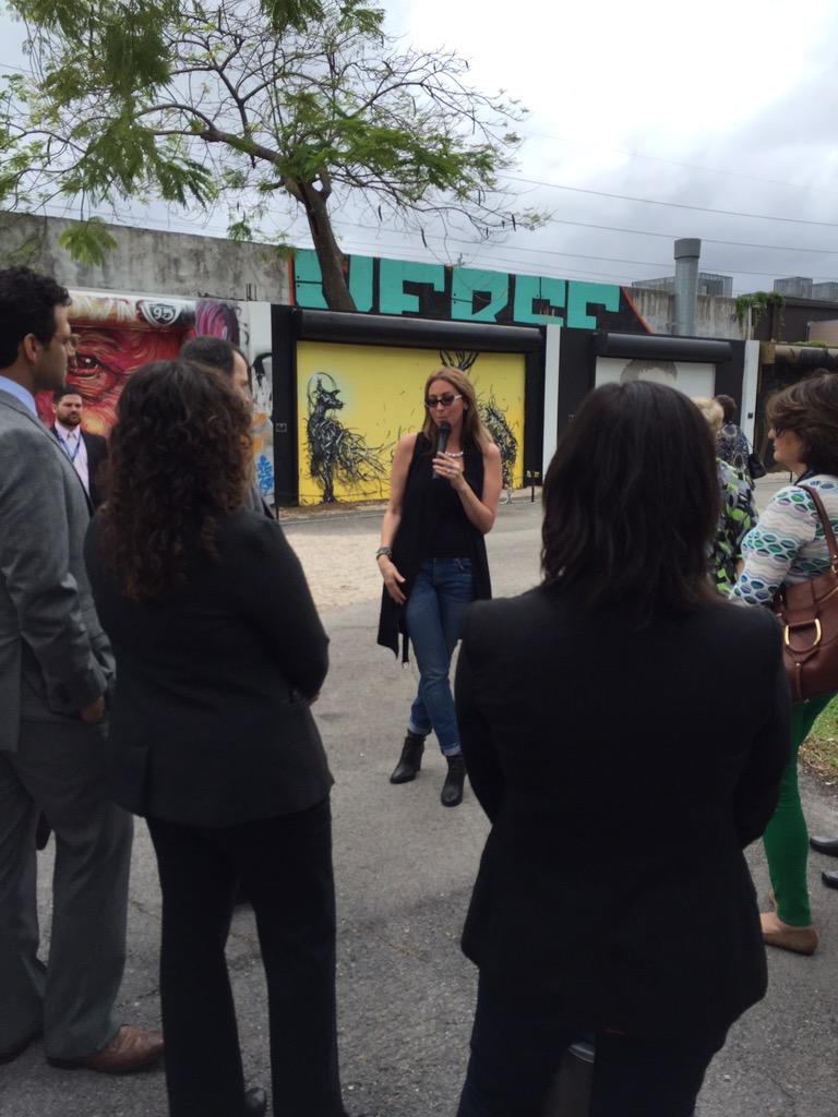 thelabmiami's tweet image. Touring #Wynwood with #JessicaGoldman - what can you do in your little space of the word? @knightfdn #theLABMiami