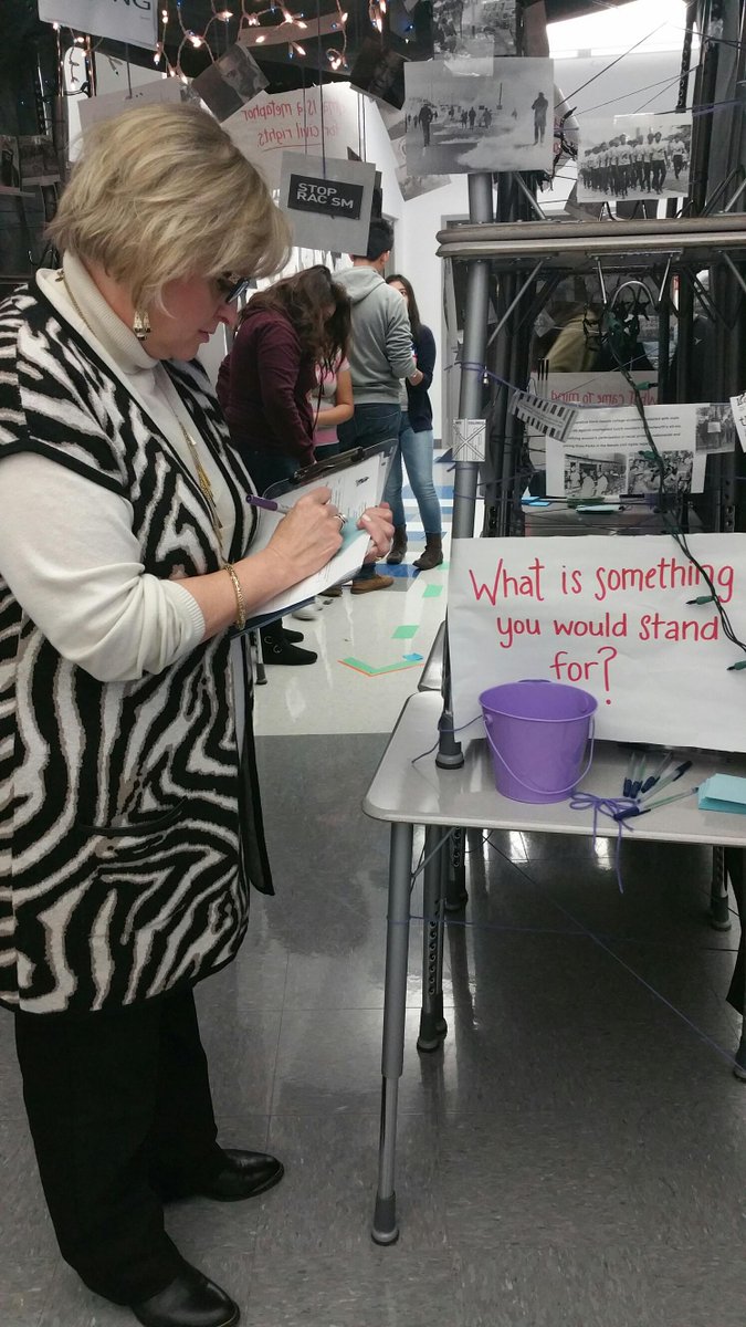 HoustonISD's tweet photo. Amazing #Selma50 interactive exhibit created by student leadership class @EastwoodBoxers to reflect &amp; learn from past http://t.co/g8HoSPuDDJ