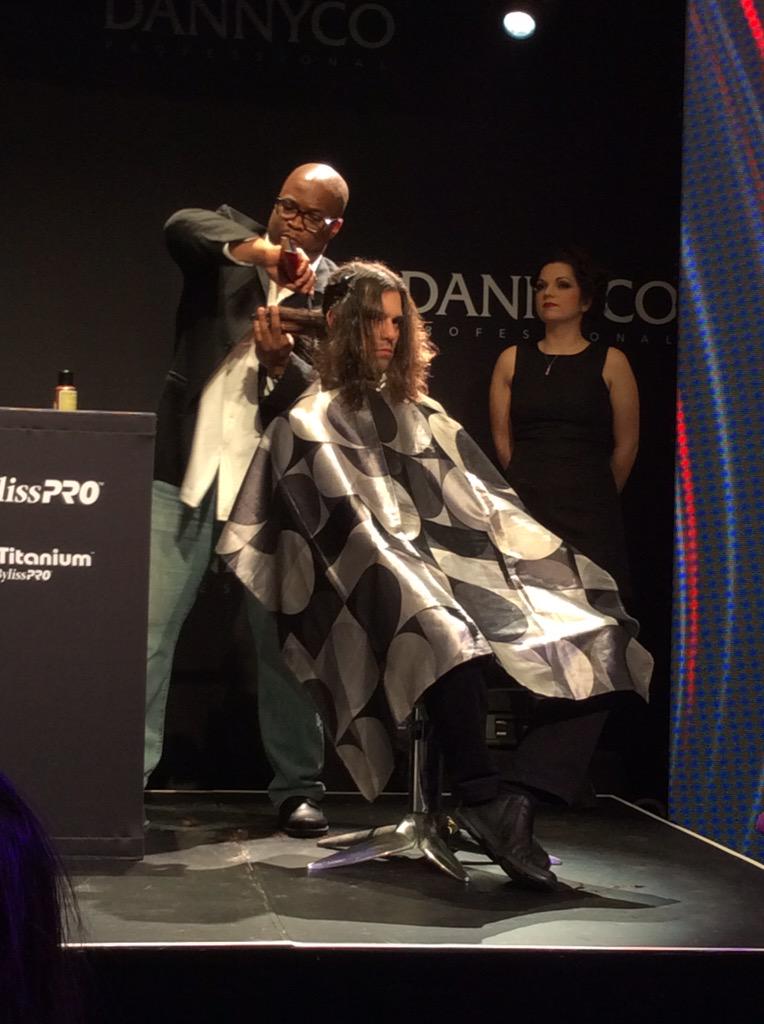 canhair's tweet photo. Dannyco stylist Claude is creating layers on a long men's haircut!#abamtl #abamontreal #abashows #ABA @Dannycohair http://t.co/kcYavhHeCO