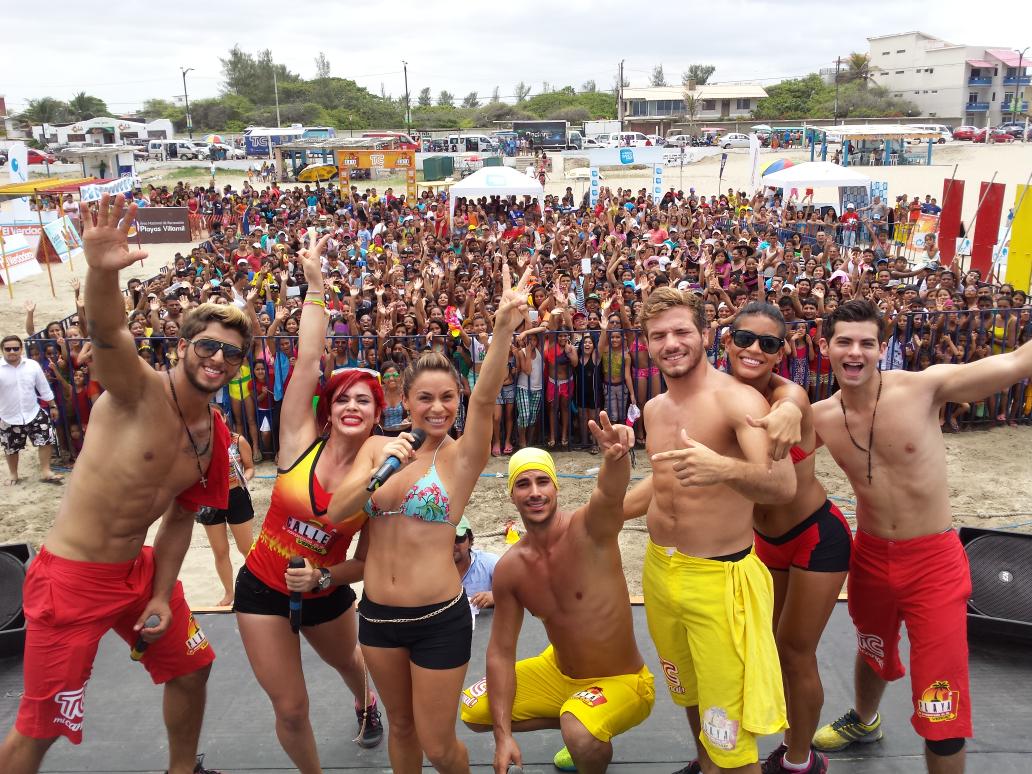 TCdeportesEC's tweet photo. ¡Gracias Playas Villamil!
Nuestra casa de #Playa7 está, ¡TOTALMENTE LLENA!

¿Verdad que C7 te entretiene día a a día? http://t.co/Fxpmg5XZmB
